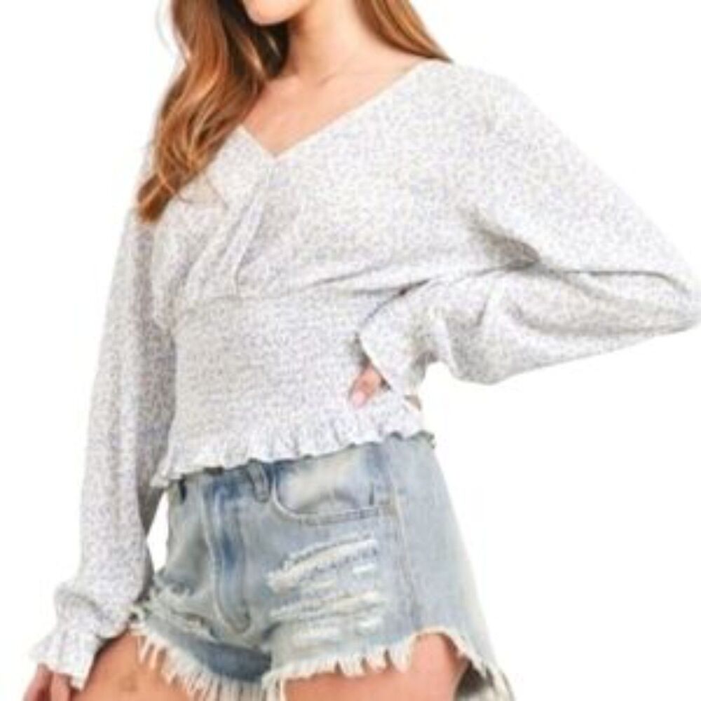 Paper Crane Blue & White Floral Faux Wrap Smocked Waist Cropped Blouseโ Size S